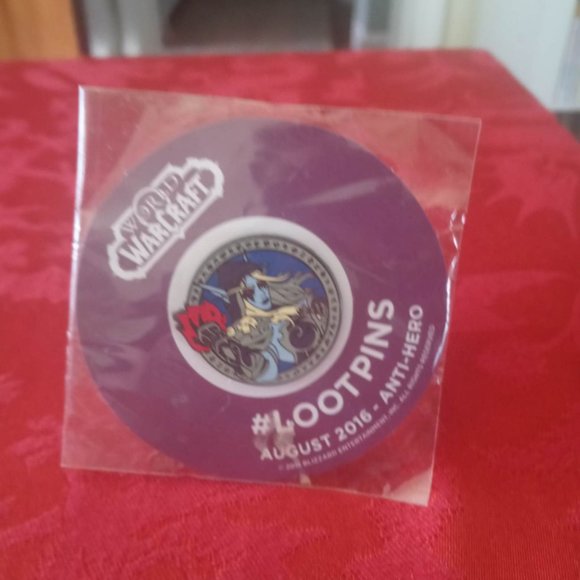 Loot Crate World Of Warcraft Blizzard T-Shirt 3XL/Pin Bundle NWOT - Picture 2 of 2